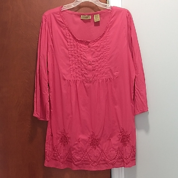 Women's Raspberry Blouse - Picture 2 of 16